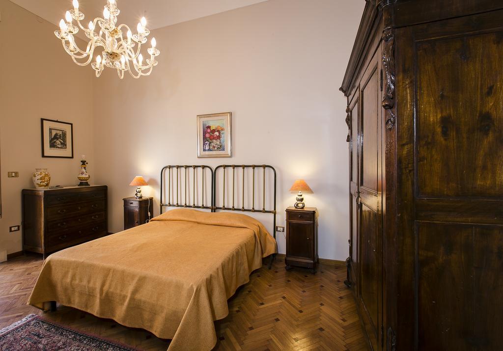 La Casa Della Zia Armenia Hotell Marsala Rum bild